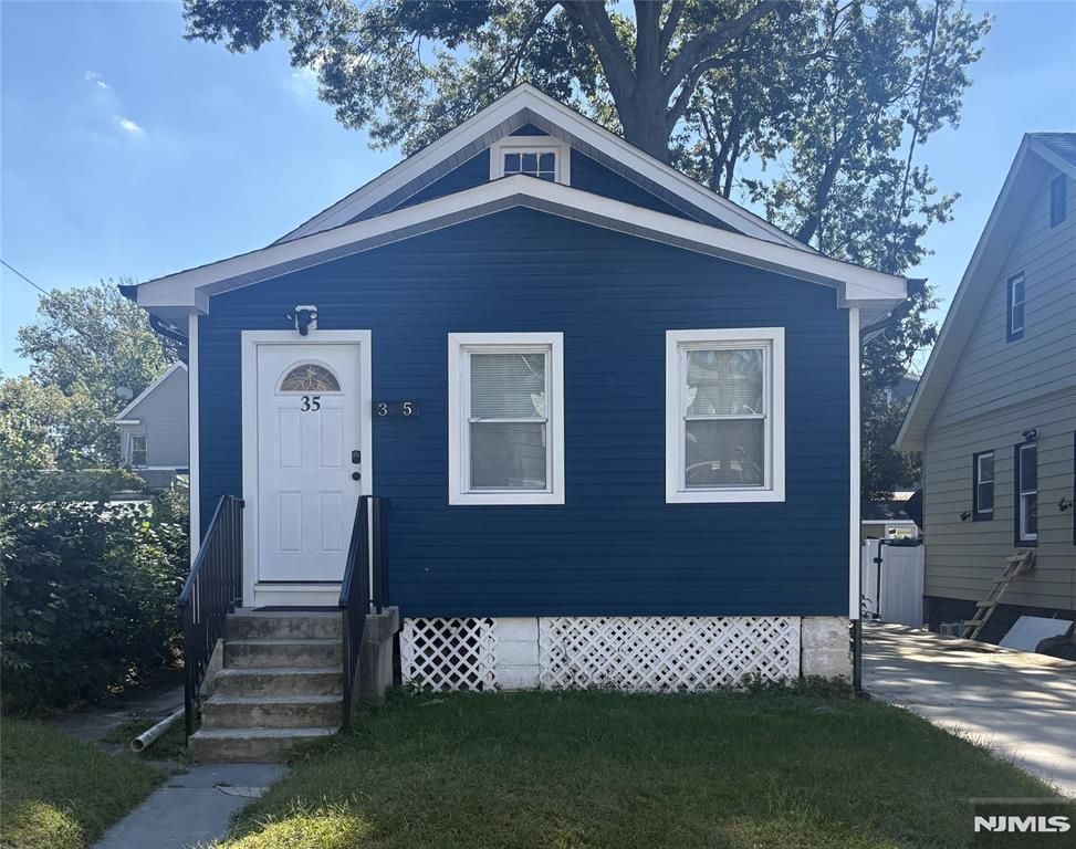 35 Bamford Place, Irvington, NJ 07111