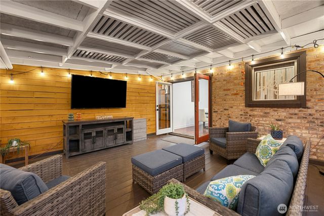 1307 N Cascade Avenue, Tacoma, WA 98406