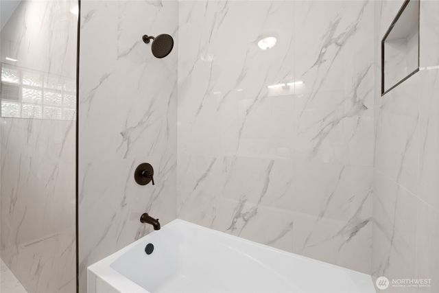 1307 N Cascade Avenue, Tacoma, WA 98406