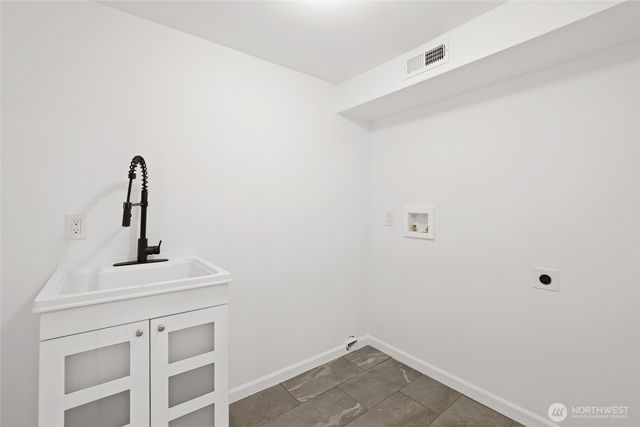 1307 N Cascade Avenue, Tacoma, WA 98406