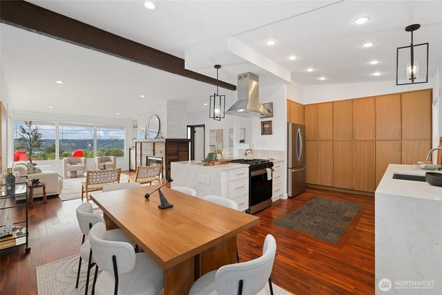 1307 N Cascade Avenue, Tacoma, WA 98406