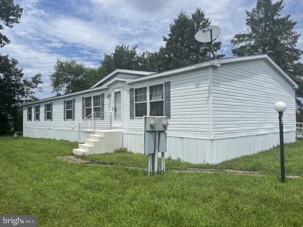 10 SHORT ST, Hamburg, PA 19526