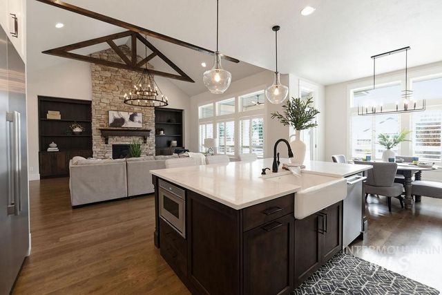 4301 W Ladle Rapids Street, Meridian, ID 83646