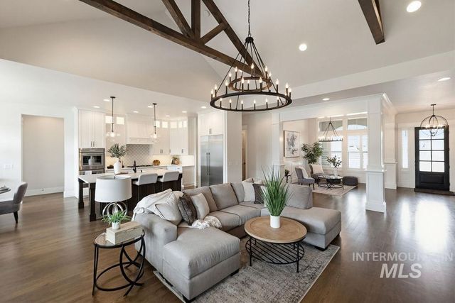 4301 W Ladle Rapids Street, Meridian, ID 83646