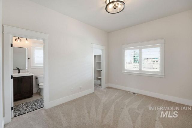 4301 W Ladle Rapids Street, Meridian, ID 83646