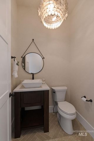 4301 W Ladle Rapids Street, Meridian, ID 83646