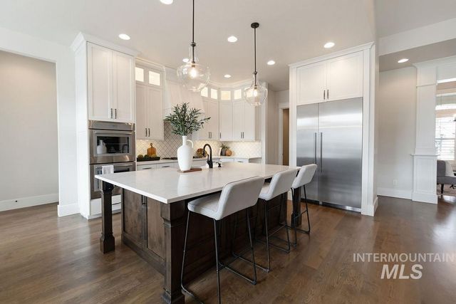 4301 W Ladle Rapids Street, Meridian, ID 83646