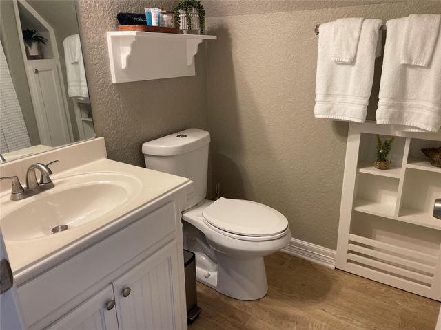 118 Point Lafitte Court, Surfside Beach, TX 77541