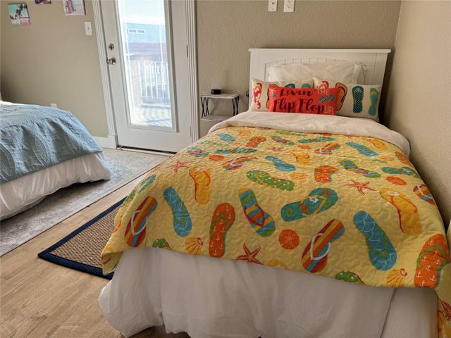 118 Point Lafitte Court, Surfside Beach, TX 77541