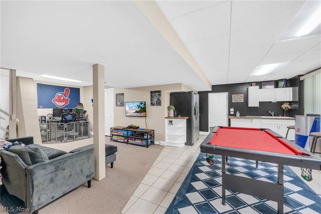 1159 E Robinson Avenue, Barberton, OH 44203