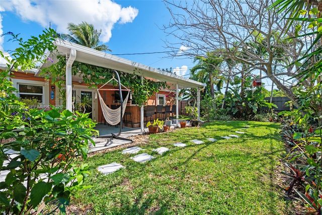 350 NE 59th St, Oakland Park, FL 33334