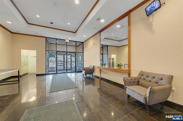 200 Division Street 6G, Cliffside Park, NJ 07010