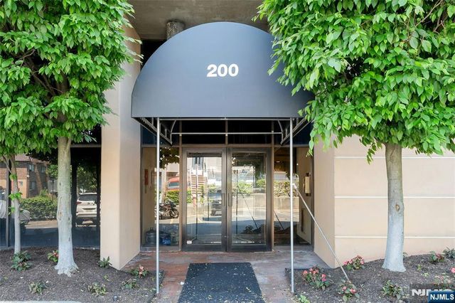 200 Division Street 6G, Cliffside Park, NJ 07010