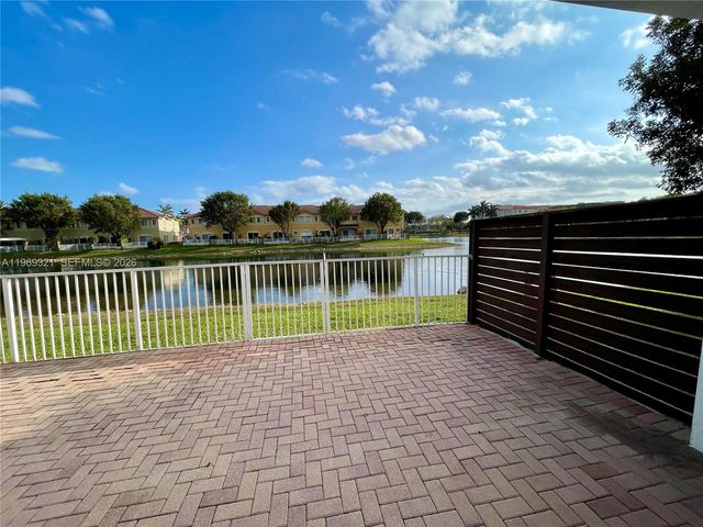 10844 NW 84th St, Doral, FL 33178