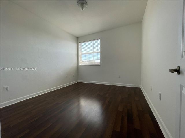 10844 NW 84th St, Doral, FL 33178