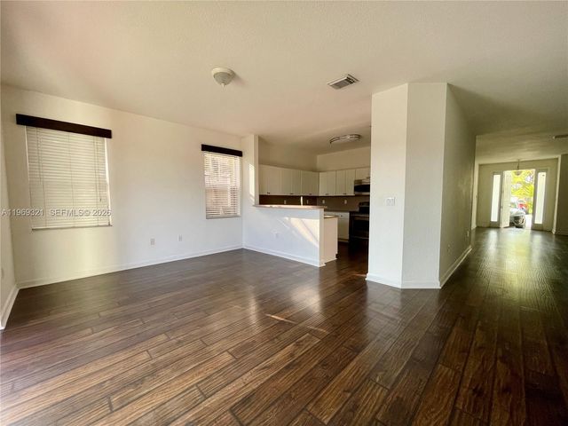 10844 NW 84th St, Doral, FL 33178