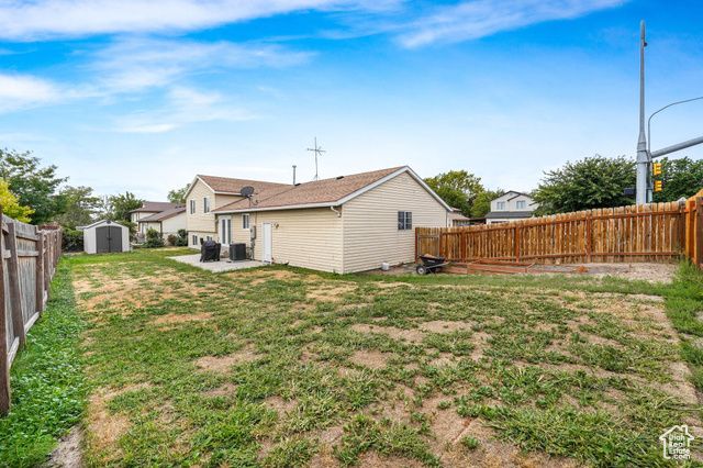 6215 S WESTBROOK DR, Taylorsville, UT 84129