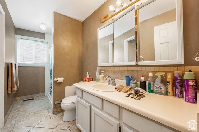 6215 S WESTBROOK DR, Taylorsville, UT 84129