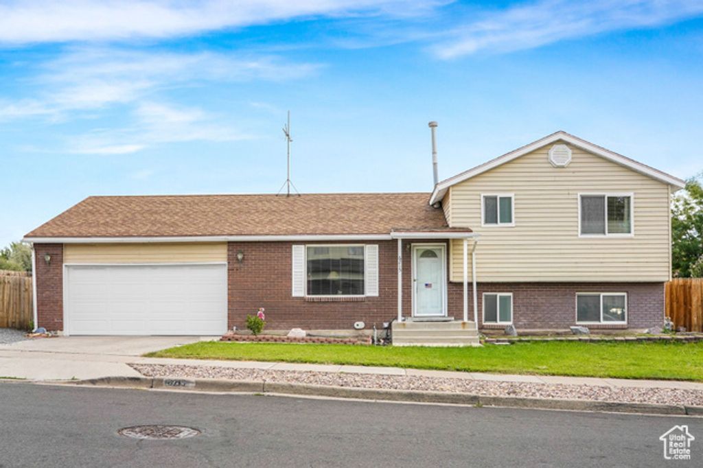 6215 S WESTBROOK DR, Taylorsville, UT 84129