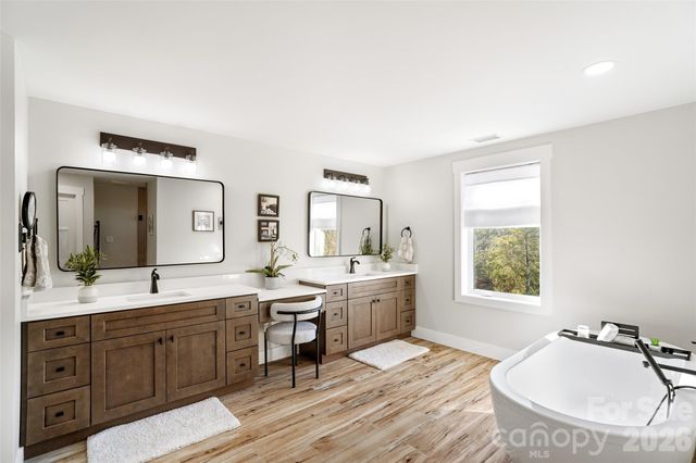 675 Reliance Court, Tega Cay, SC 29708