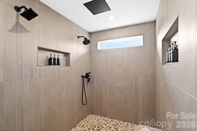 675 Reliance Court, Tega Cay, SC 29708