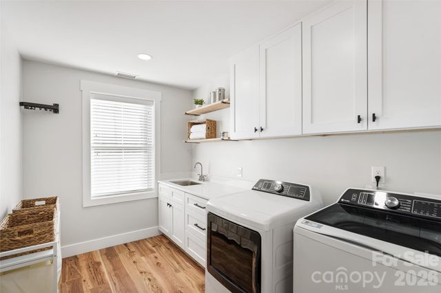 675 Reliance Court, Tega Cay, SC 29708