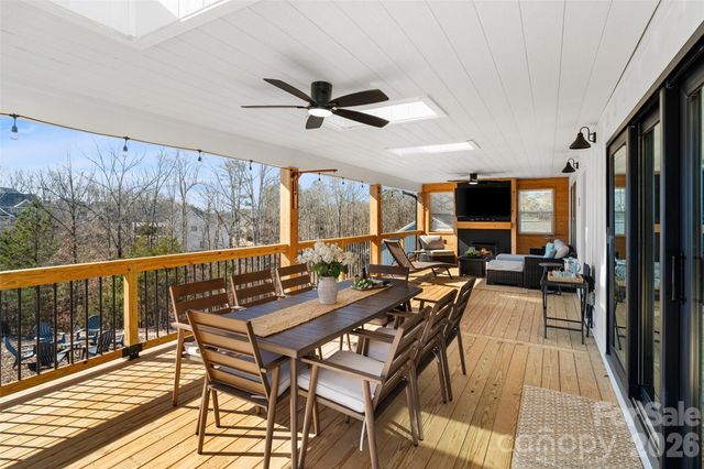 675 Reliance Court, Tega Cay, SC 29708