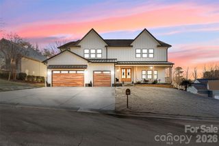 675 Reliance Court, Tega Cay, SC 29708