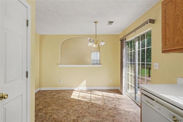 312 Jasmine Drive, Locust Grove, GA 30248