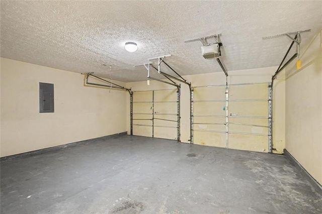 312 Jasmine Drive, Locust Grove, GA 30248