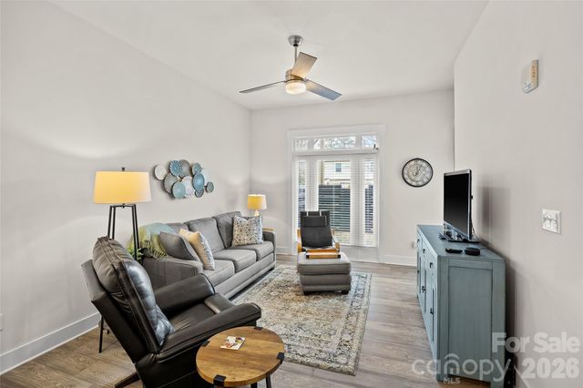 935 McAlway Road 102, Charlotte, NC 28211
