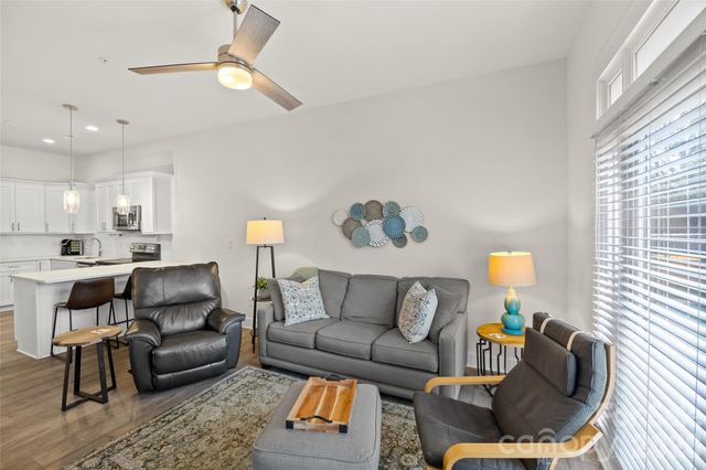 935 McAlway Road 102, Charlotte, NC 28211