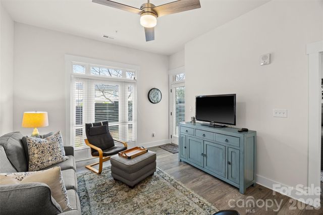 935 McAlway Road 102, Charlotte, NC 28211