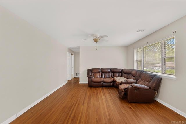 6815 W 34 Street, Little Rock, AR 72204