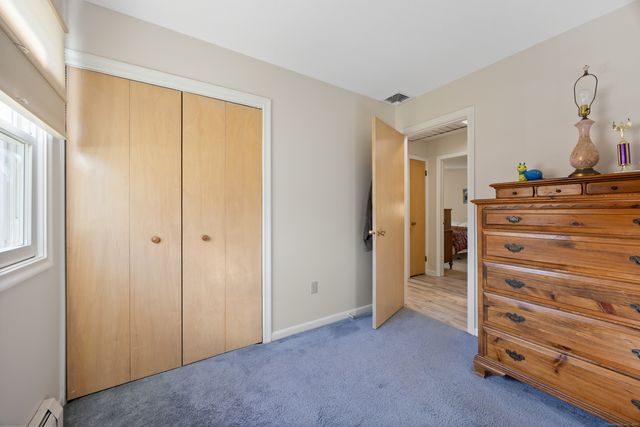 25 Stowe Court, Hamden, CT 06514