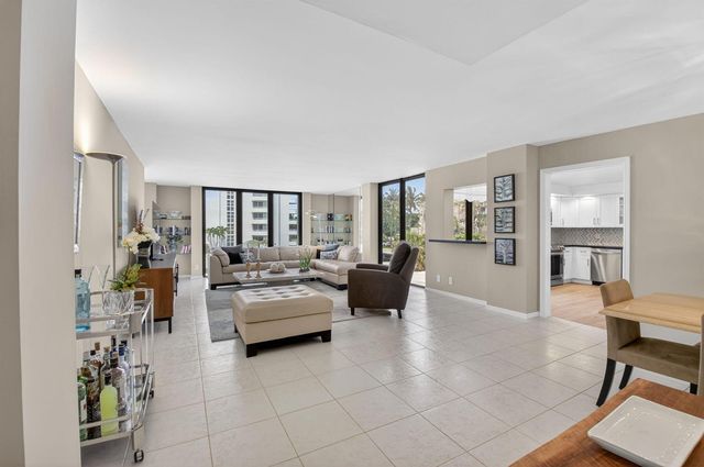 2220 S Ocean Boulevard 304, Delray Beach, FL 33483