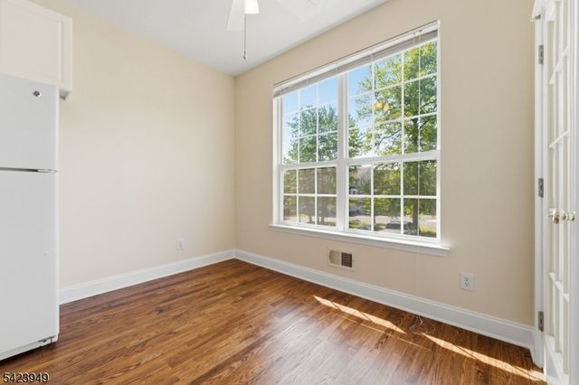 24 Kentworth Ct, Raritan Twp., NJ 08822