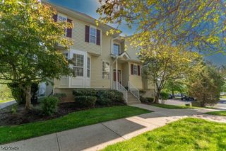 24 Kentworth Ct, Raritan Twp., NJ 08822