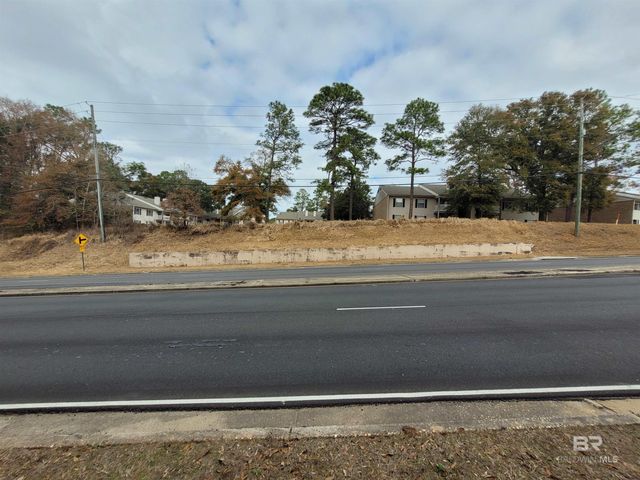 6701 Cottage Hill Road, Mobile, AL 36695