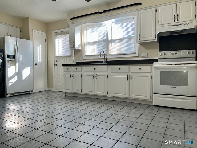 8 Roma Street 8, East Haven, CT 06512