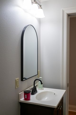 224 Ledet Ln, Larose, LA 70373