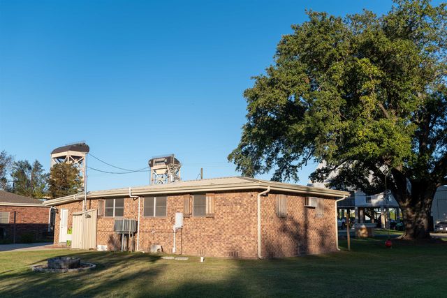 224 Ledet Ln, Larose, LA 70373
