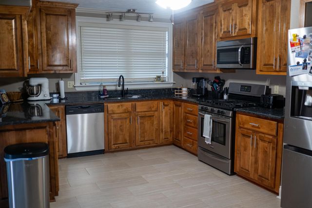 224 Ledet Ln, Larose, LA 70373