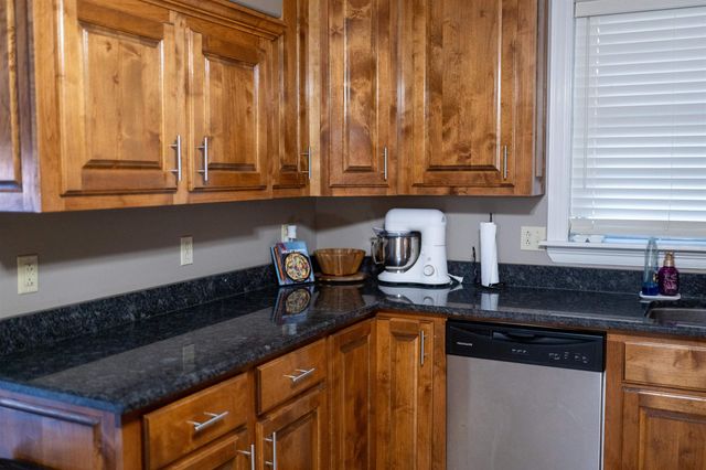 224 Ledet Ln, Larose, LA 70373