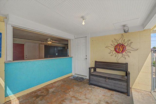 273 Barracuda Street, Bayou Vista, TX 77563