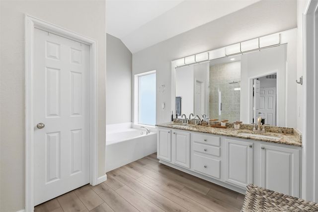 1801 Rim Rock Trail, Mansfield, TX 76063