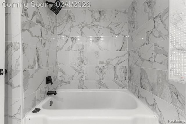 15051 Dixie, Redford, MI 48239