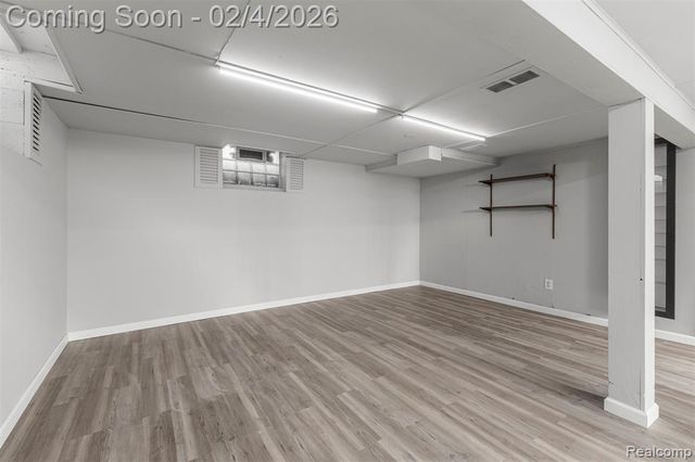 15051 Dixie, Redford, MI 48239