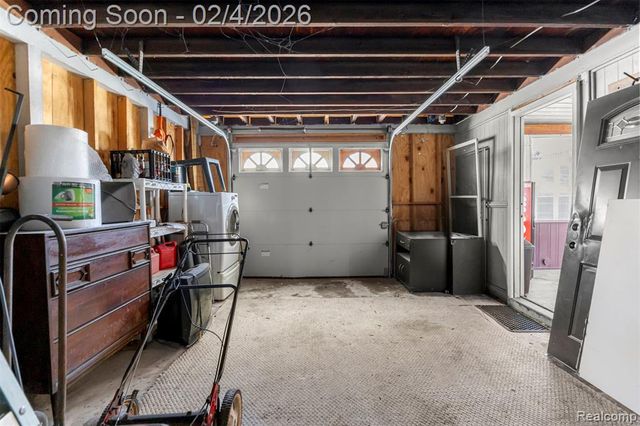 15051 Dixie, Redford, MI 48239