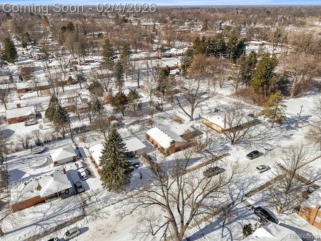 15051 Dixie, Redford, MI 48239